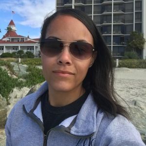 Meet your Posher, Claire